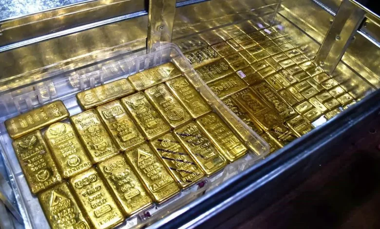 Gold holds steady ahead of Fed’s rate decision
