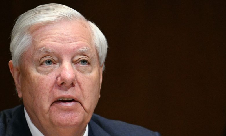 Sen. Lindsey Graham dies at 71 after ‘brief and sudden illness’ Sen. Lindsey Graham dies at 71 after ‘brief and sudden illness’