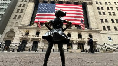 U.S. stocks tick higher after AI winners rebound