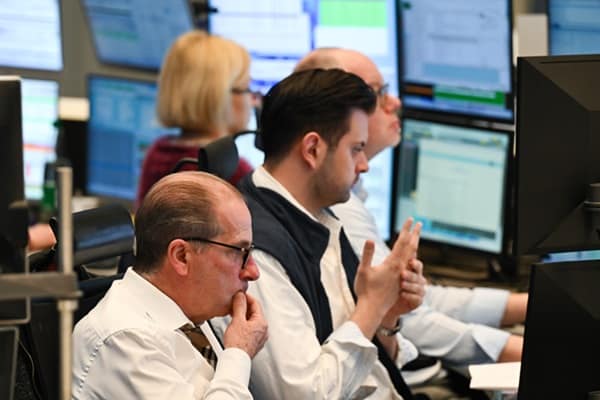 AI stocks face mounting pressure as bond markets send a warning – London Business News AI stocks face mounting pressure as bond markets send a warning – London Business News