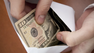 Cash Stuffing Brings Grandma’s Budgeting Back for Gen Z