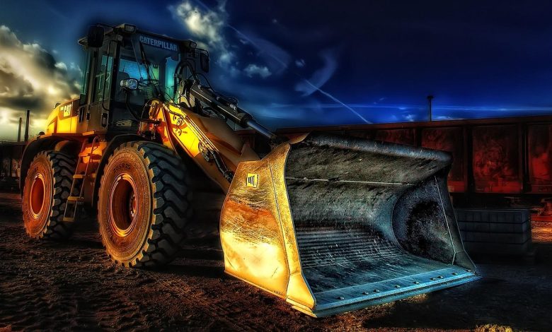 The Two Divergent Futures Priced Into Caterpillar Stock