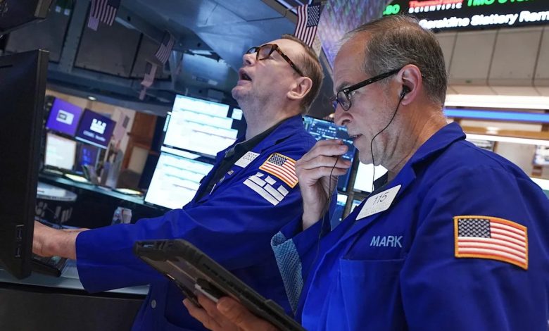 Most US stocks rise, but drops for tech keep Wall Street in check Most US stocks rise, but drops for tech keep Wall Street in check