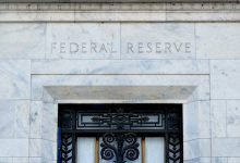 US bond market avoids big rate bets as inflation dims Fed outlook
