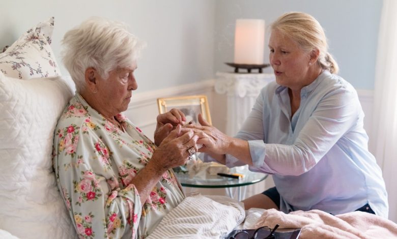 Medicare Pays for the Nurse, Not the Aide Who Gets Mom Dressed. That Job Runs  an Hour.