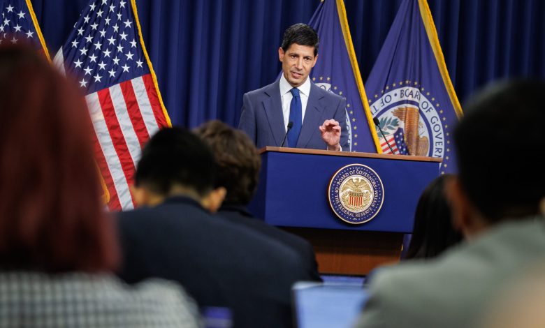 Bond Markets Throw Shade on New Fed Chair’s Inflation Strategy as Interest Rates Hold Steady Bond Markets Throw Shade on New Fed Chair’s Inflation Strategy as Interest Rates Hold Steady