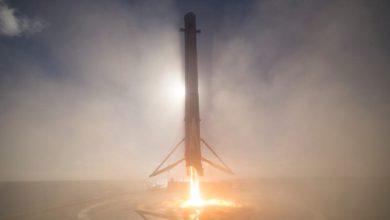 SpaceX loses its IPO premium as larger supply test approaches
