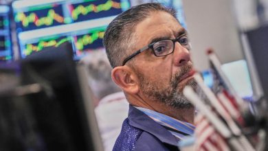 Slumping AI stocks drag down markets around the world