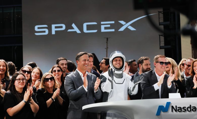 SpaceX passed a key test Thursday. Sophisticated traders bet the bottom is in
