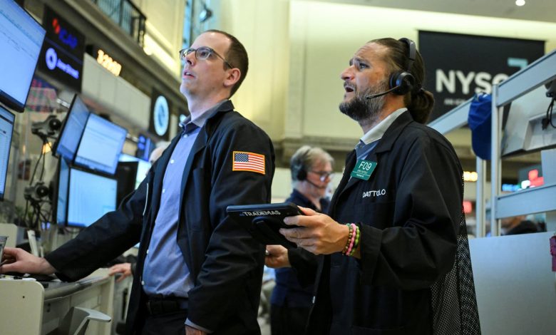 Stock market volatility: How investors are diversifying Stock market volatility: How investors are diversifying