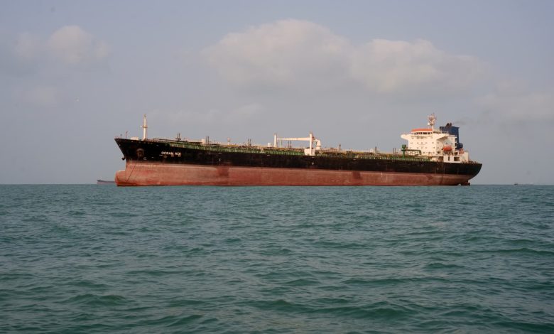 Oil prices set for weekly rise as U.S. ups economic pressure on Iran Oil prices set for weekly rise as U.S. ups economic pressure on Iran