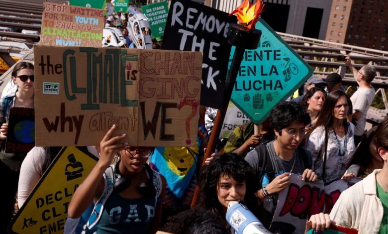 The Earth is sizzling, but climate isn’t a hot topic for Democrats in this year’s campaigns The Earth is sizzling, but climate isn’t a hot topic for Democrats in this year’s campaigns