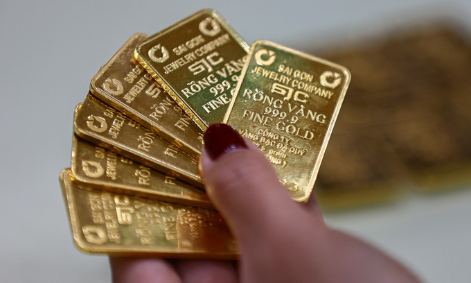 Gold prices fall – VnExpress International