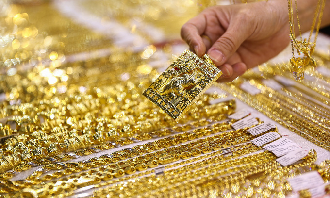 Gold prices gain – VnExpress International Gold prices gain – VnExpress International