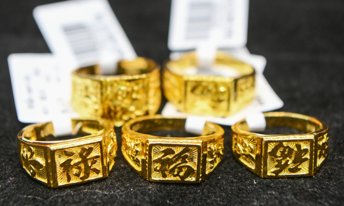 Gold prices extend rally to one-month high Gold prices extend rally to one-month high