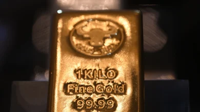 Gold holds near US,600 as investors focus on US Fed rate-hike path Gold holds near US,600 as investors focus on US Fed rate-hike path