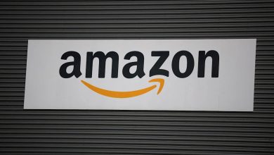 Tech stocks today: Amazon beats, Apple sinks Tech stocks today: Amazon beats, Apple sinks