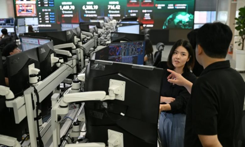 Tech leads losses as Asian stocks track Wall St selloff Tech leads losses as Asian stocks track Wall St selloff