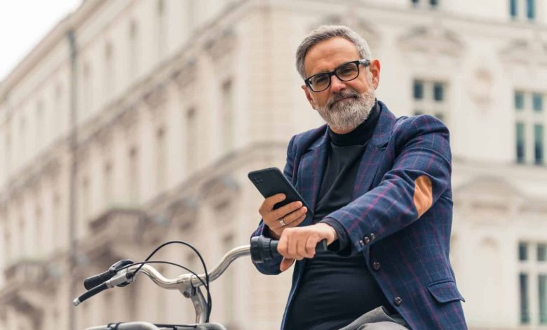 How a 61-Year-Old Built a ,500 Monthly Paycheck From Just Two Funds: SCHD and JEPQ