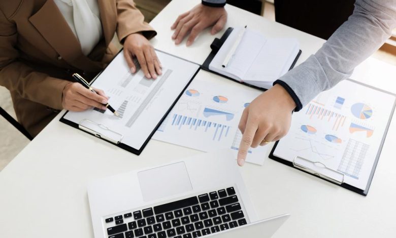 Bearish Momentum Raises Correction Risk as Investor Sentiment Turns Cautious Bearish Momentum Raises Correction Risk as Investor Sentiment Turns Cautious