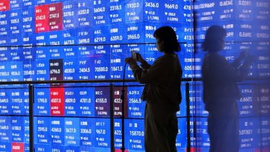 Asia Stocks Surge as Yen Recovers After Suspected Intervention