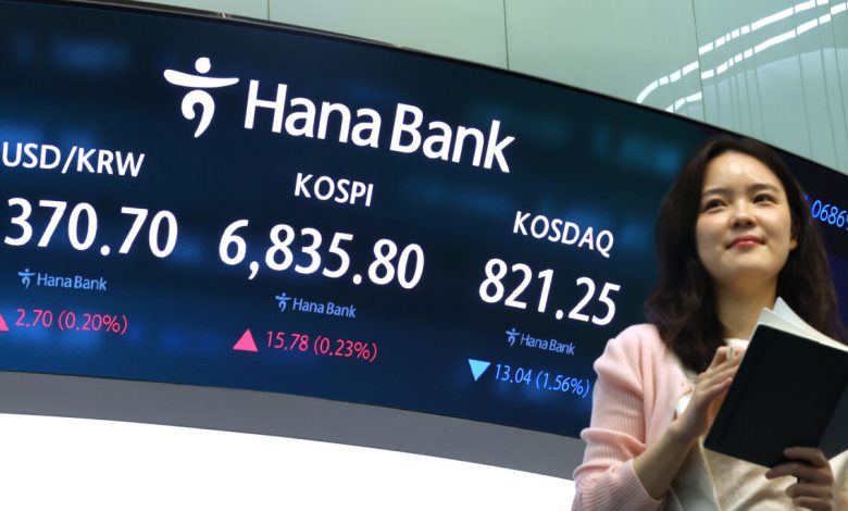 Kospi rises for second day as tech stocks offset Middle East tensions Kospi rises for second day as tech stocks offset Middle East tensions