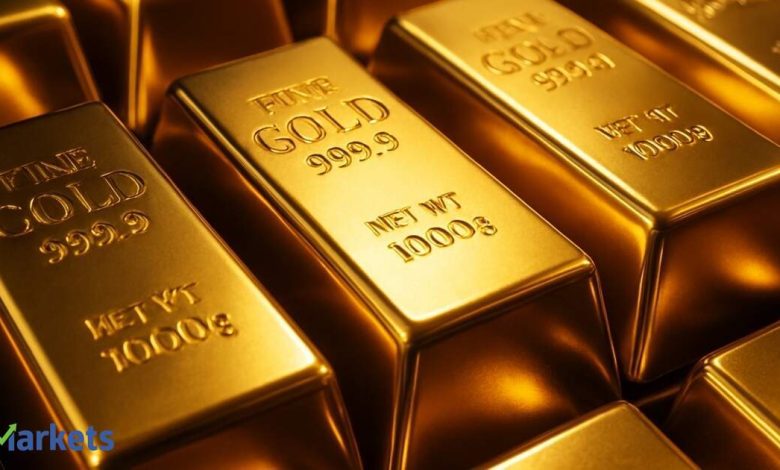 Gold subdued on inflation worries, rate hike expectations