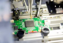 Lasertec (TSE:6920) Rides Japan Tech Optimism, Is It Fully Priced?