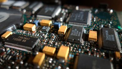 SK Hynix (KOSE:A000660) Stock May Trade At A Discount On Earnings
