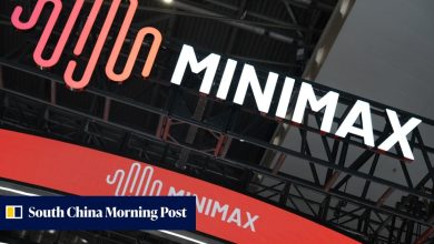 Mainland Chinese investors buy Hong Kong tech stocks in AI pivot, sell financials Mainland Chinese investors buy Hong Kong tech stocks in AI pivot, sell financials