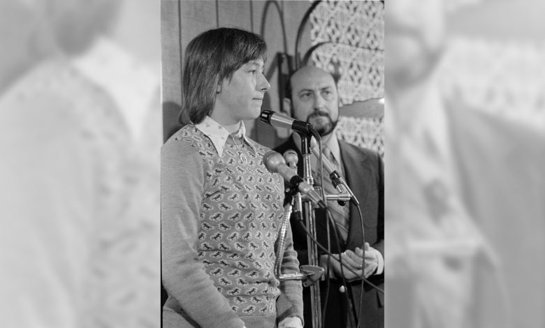 September 6, Martina Navratilova requests political asylum in the US September 6, Martina Navratilova requests political asylum in the US