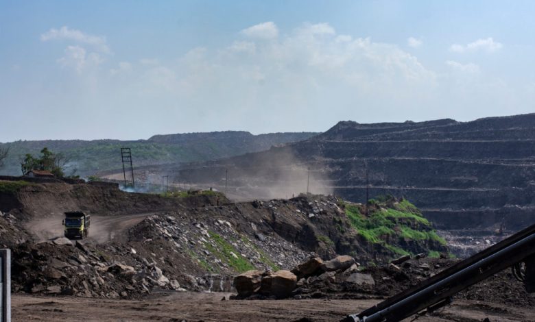 India ramps up coal rail shipments as power plant stocks dwindle India ramps up coal rail shipments as power plant stocks dwindle