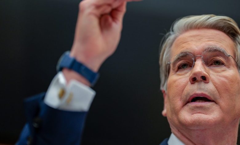 Treasury yields are blowing up CBO forecasts, and experts who downplayed US debt fears are worried Treasury yields are blowing up CBO forecasts, and experts who downplayed US debt fears are worried