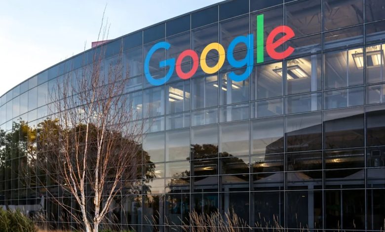 Alphabet Drops 4%, Meta Edges Higher as AI Rotation Splits Big Tech; Microsoft Holds Flat