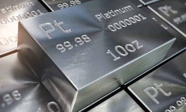 UBS Favors Gold Over Platinum as Market Surplus Grows